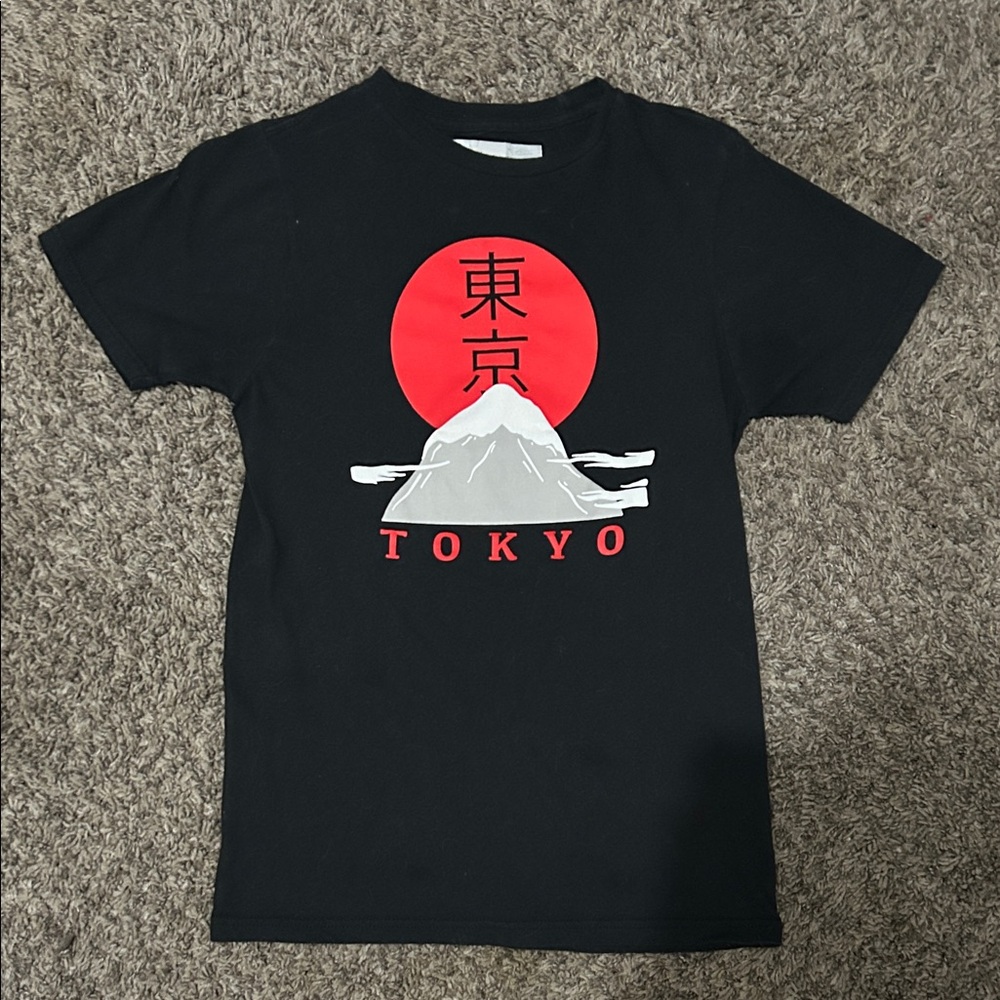 Tokyo Women’s Graphic T-Shirt - Black